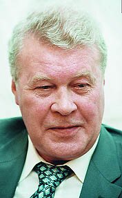 Бывший председатель совета директоров ОАО «АвтоВАЗ» Владимир Каданников купил банк
